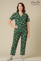 Body Girl Deep Green Daisy Floral Linen Pajama Set – Elegant & Cozy Women’s Nightwear Bodygirl  